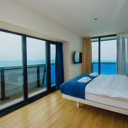 Premium Aparthotel With Sea View Batumi Exterior foto